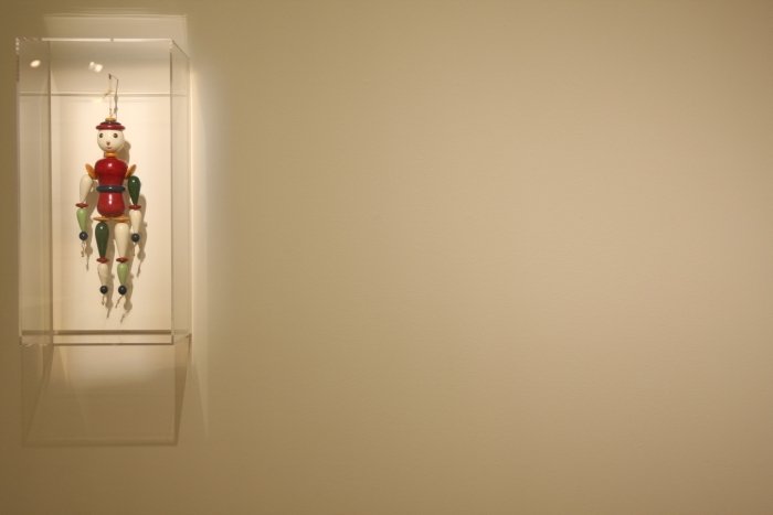 Eine Gelenkpuppe von Oskar Schlemmer & Joesf Hartwig (1922), gesehen bei