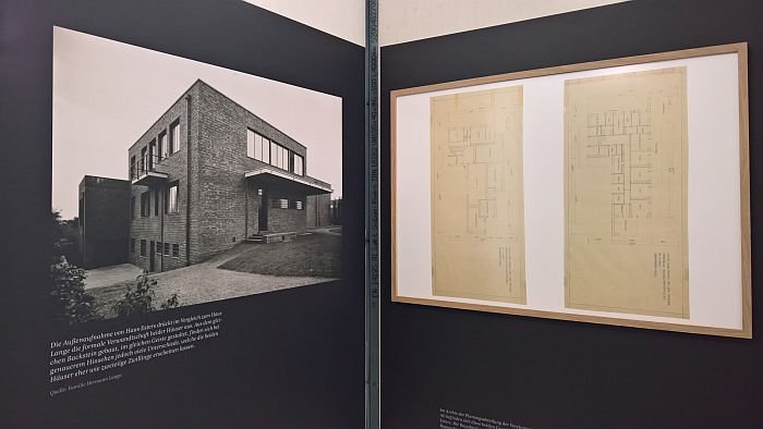 Haus Hermann Lange in Krefeld von Ludwig Mies van der Rohe, gesehen bei